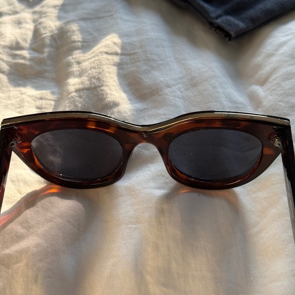 Le Specs Air Heart Sunglasses in Tort main image 7